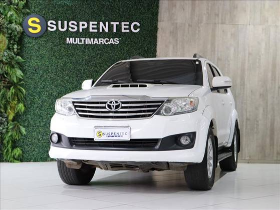 TOYOTA HILUX SW4 3.0 SRV 4X4 16V TURBO INTERCOOLER DIESEL 4P AUTOMÁTICO TOYOTA HILUX SW4 3.0 SRV 4X4 16V TURBO INTERCOOLER DIESEL 4P AUTOMÁTICO
